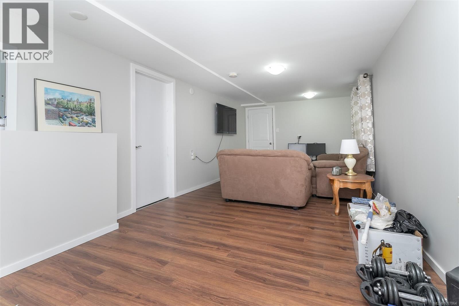 1116 Thunderbird Dr, Nanaimo