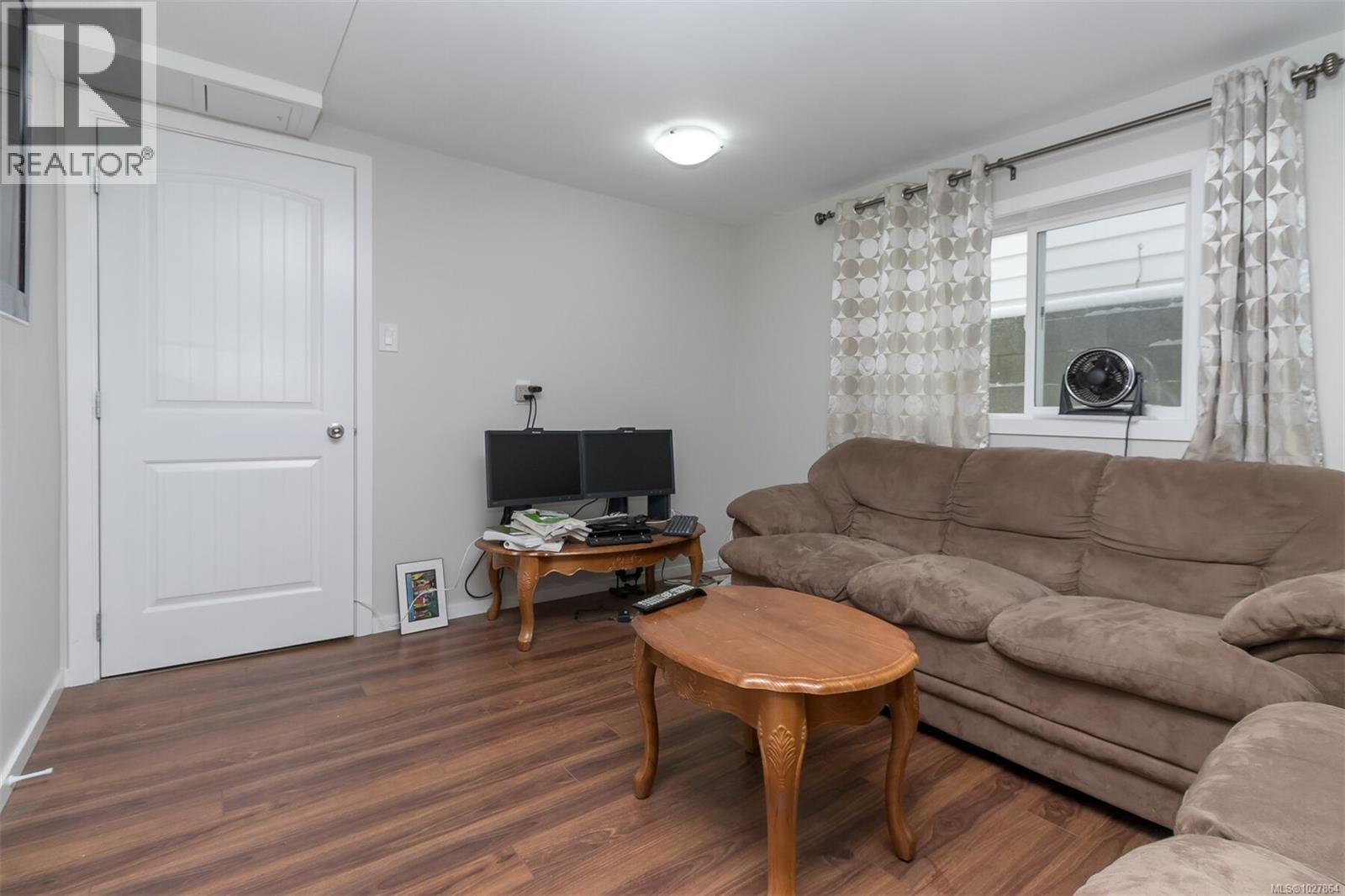 1116 Thunderbird Dr, Nanaimo