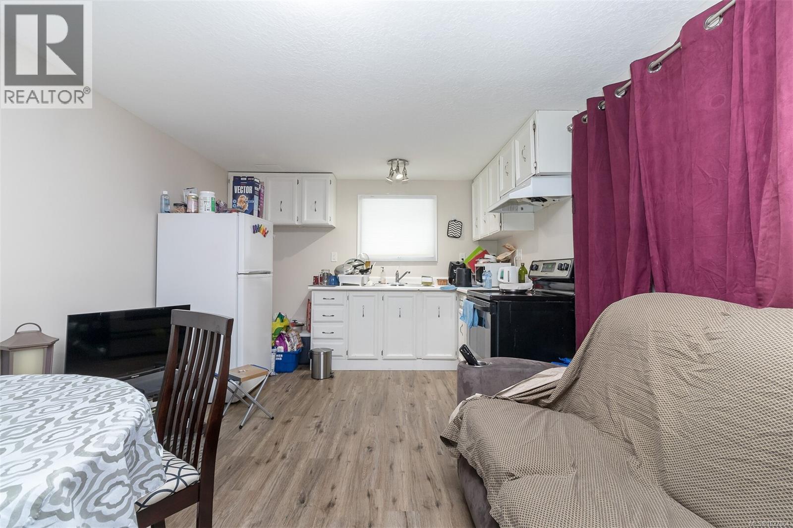 1116 Thunderbird Dr, Nanaimo