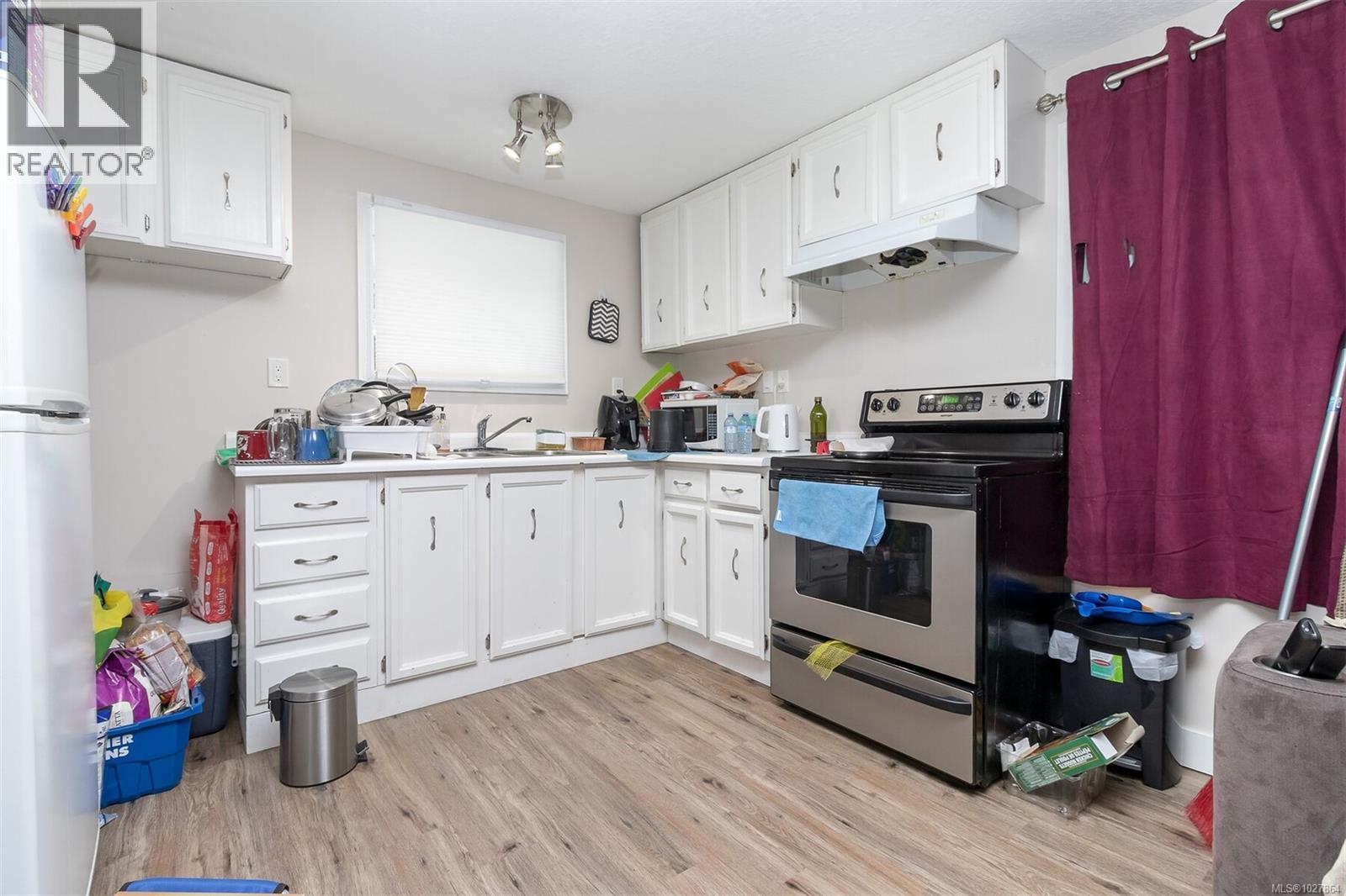 1116 Thunderbird Dr, Nanaimo