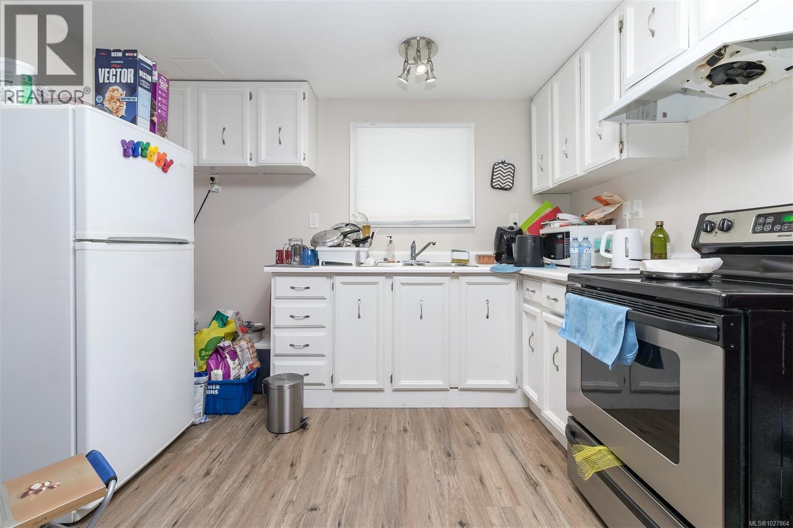 1116 Thunderbird Dr, Nanaimo