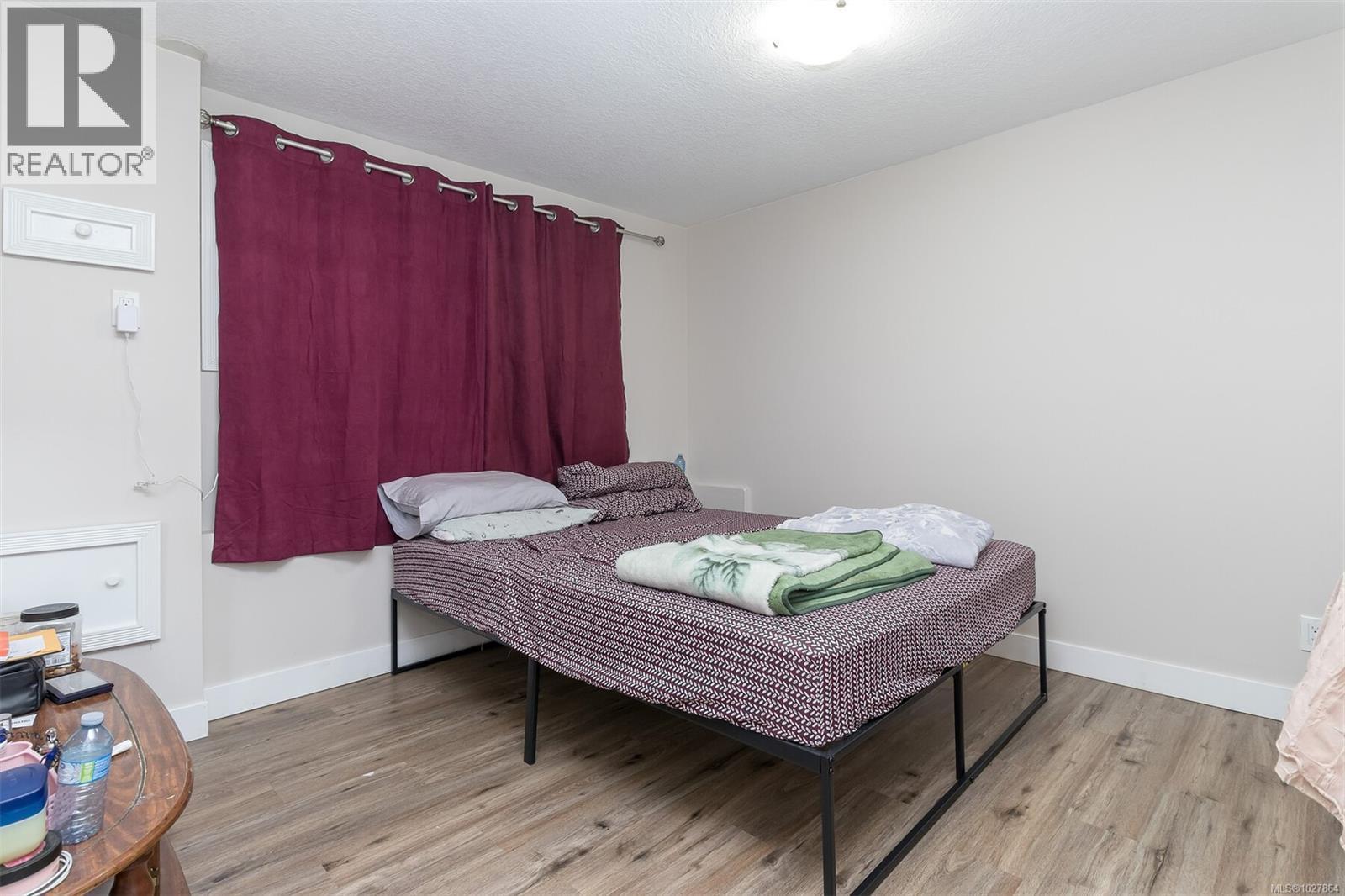 1116 Thunderbird Dr, Nanaimo