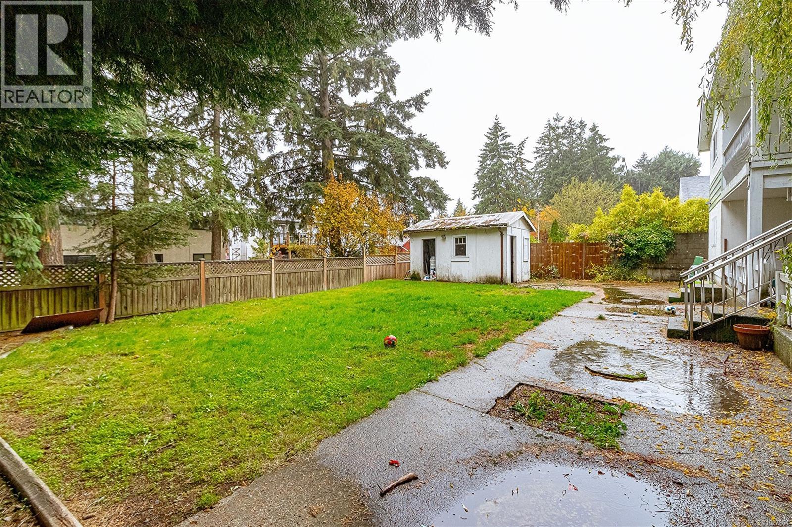 1116 Thunderbird Dr, Nanaimo