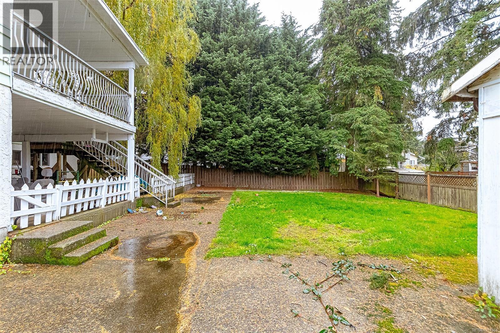 1116 Thunderbird Dr, Nanaimo