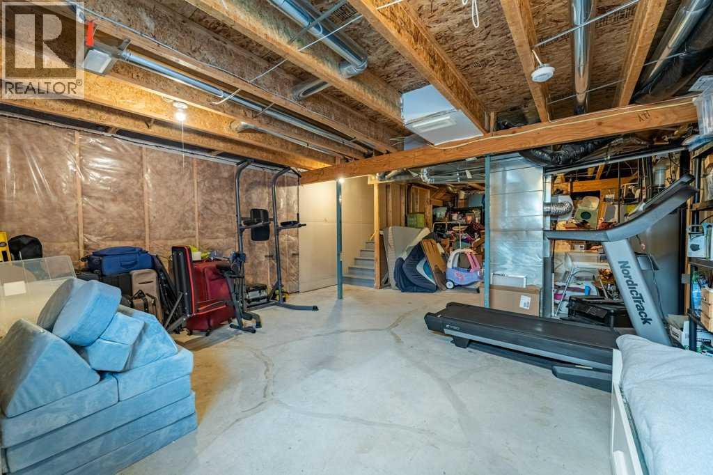 
          74 Evansridge Crescent Northwest
            <br/>
            <span>Calgary</span>
            , 
            <span>AB</span>
             <span>T3P0J2</span>
         - Photo 31