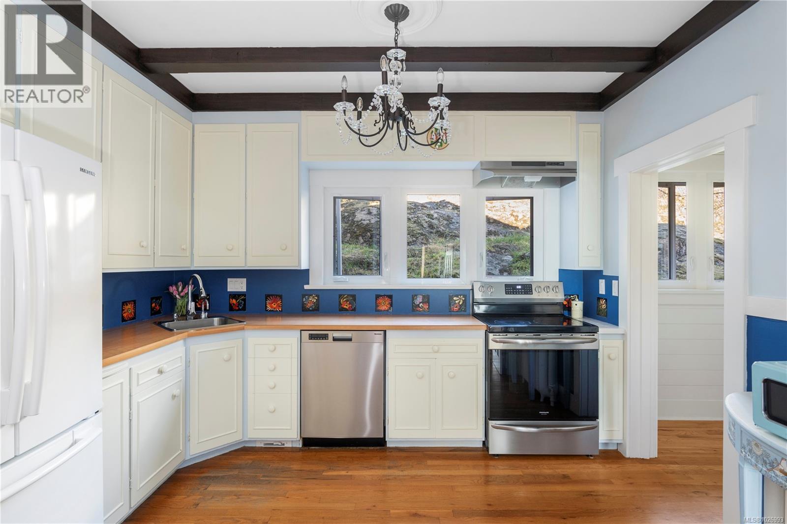  50 King George Terrace, Oak Bay