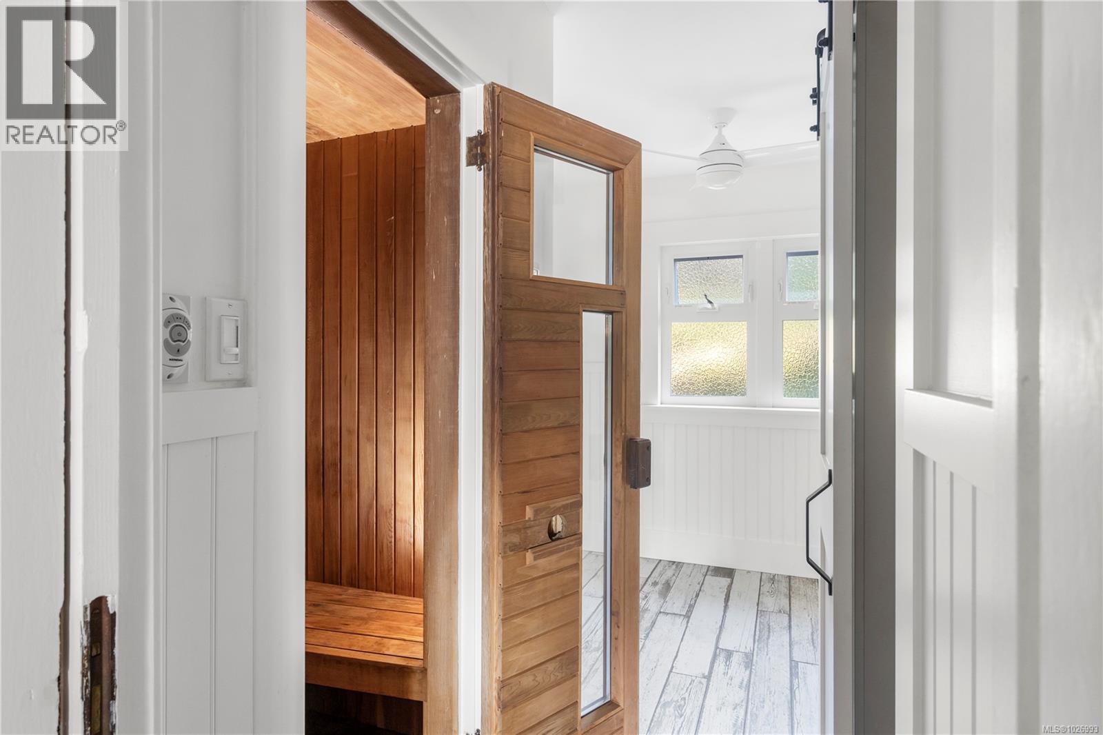  50 King George Terrace, Oak Bay