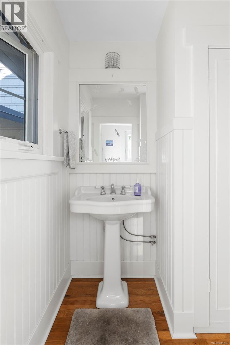  50 King George Terrace, Oak Bay