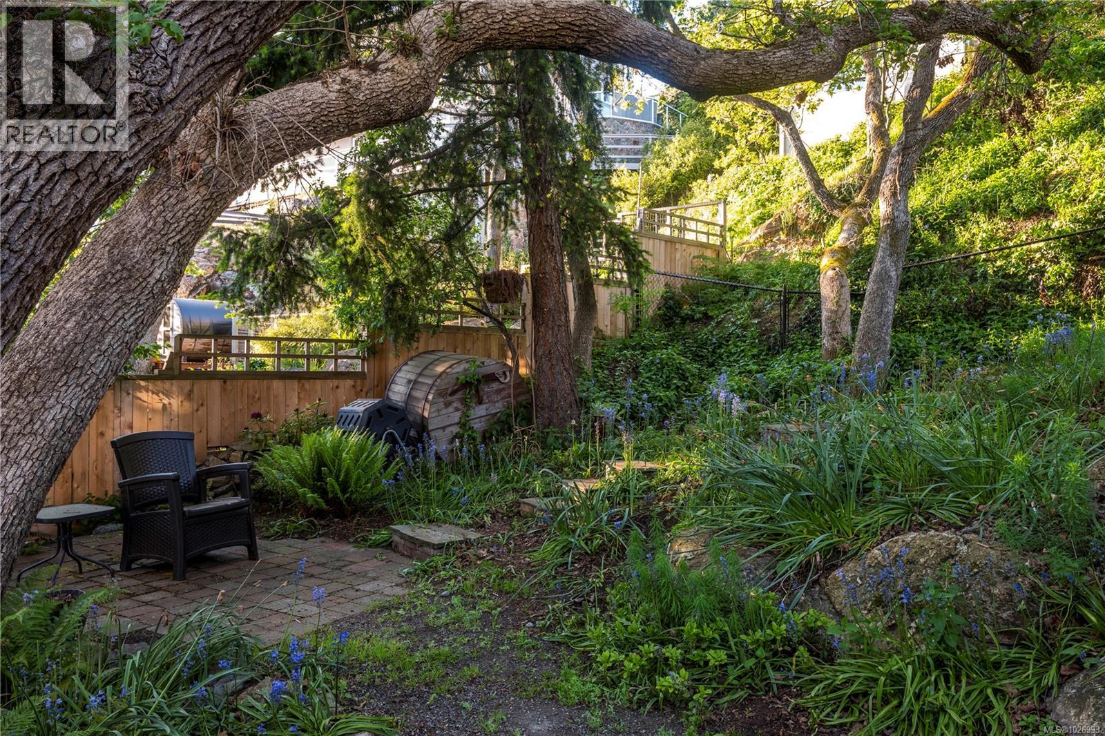  50 King George Terrace, Oak Bay