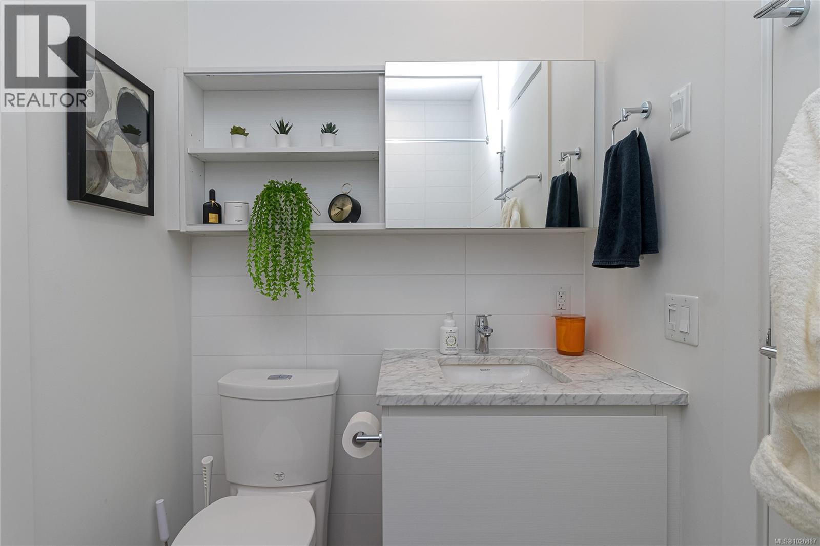 104 70 Saghalie Road, Victoria