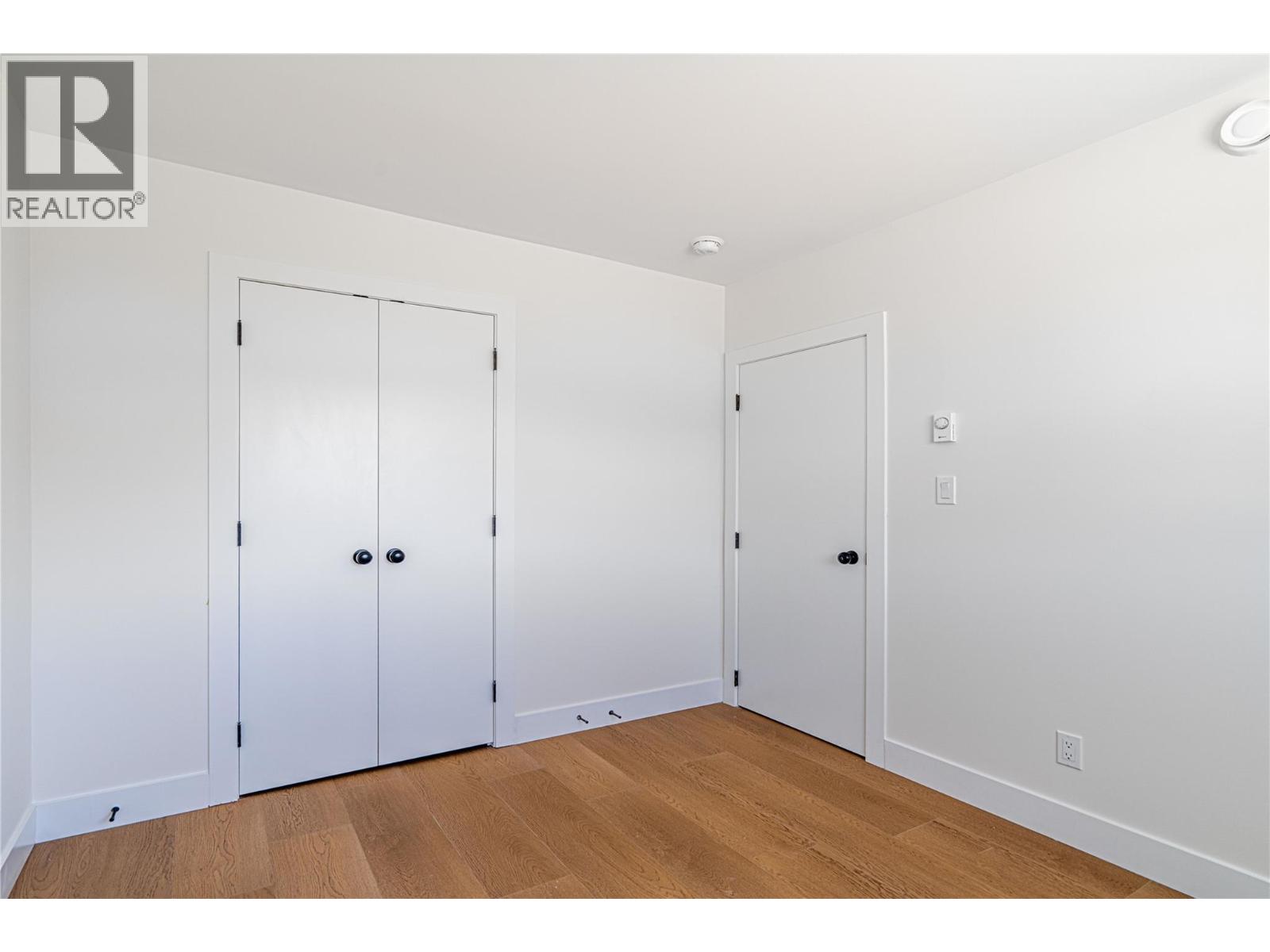 2138 Merritt Avenue, Merritt