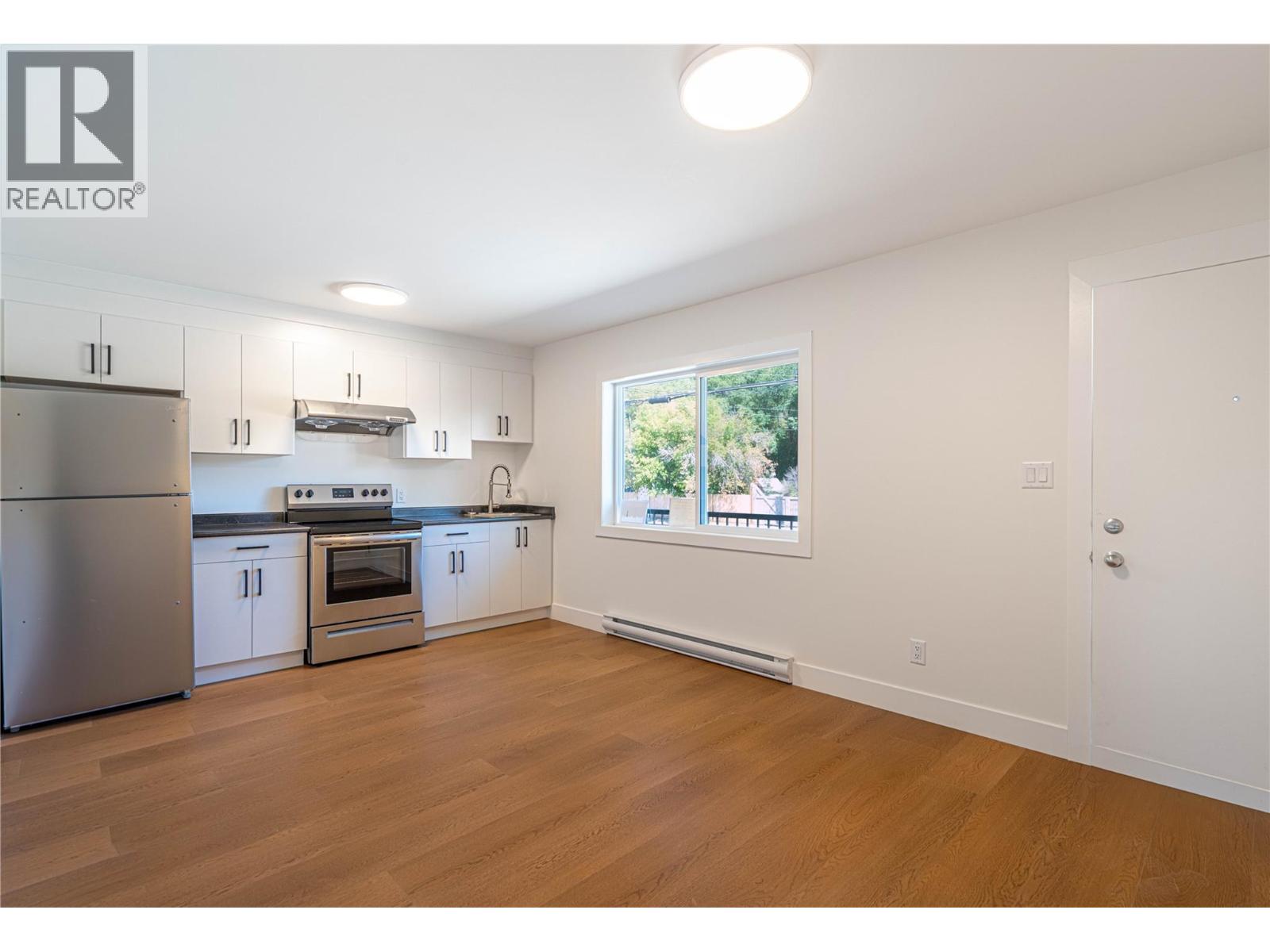 2138 Merritt Avenue, Merritt