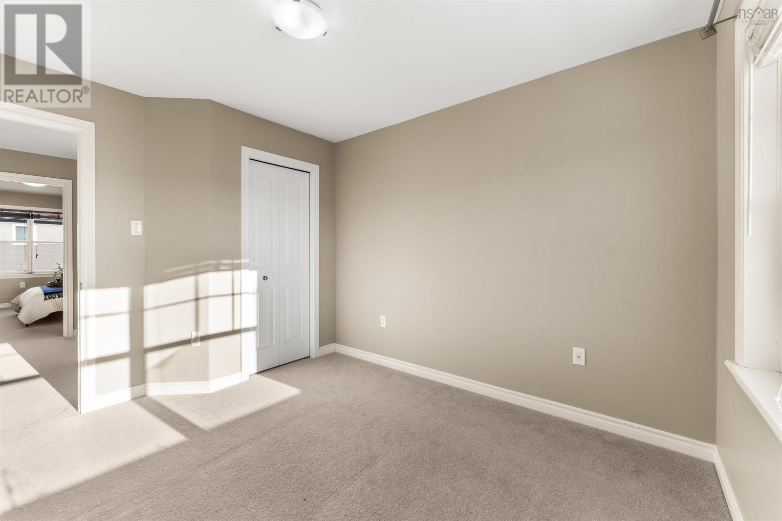 Property 28 of 38 of 5 Collingwood Court