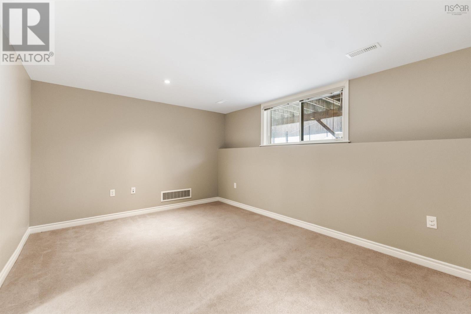 Property 33 of 38 of 5 Collingwood Court