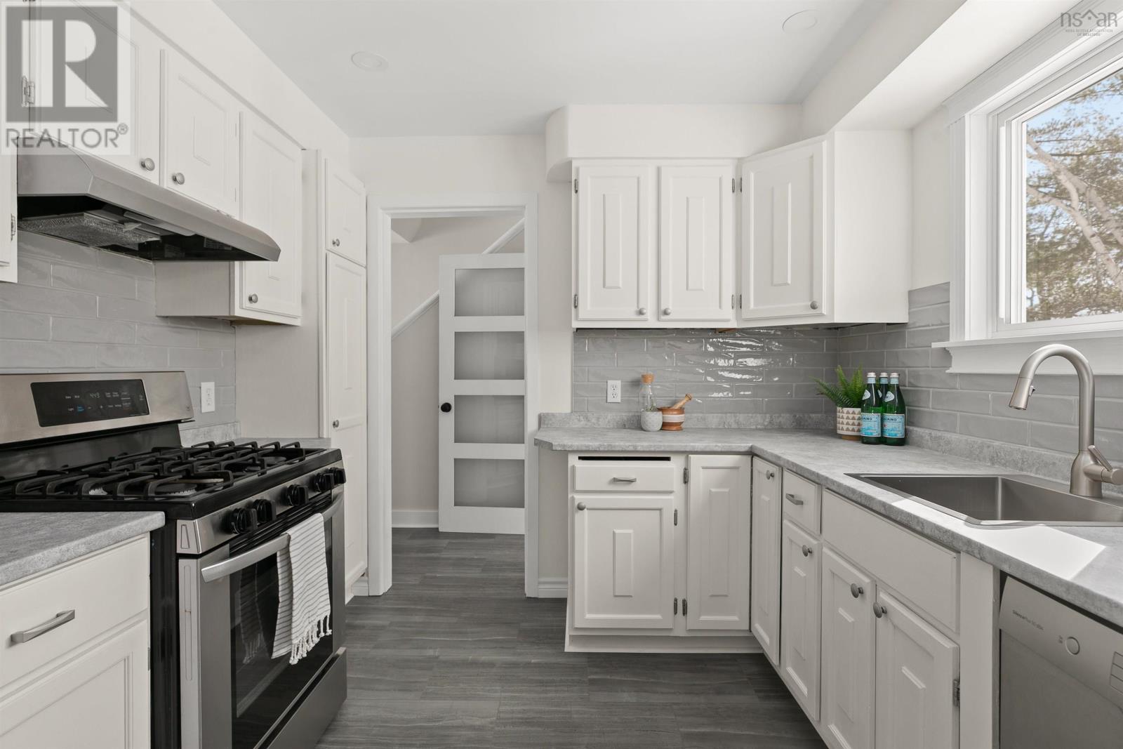 Property 20 of 44 of 12 Medford Street