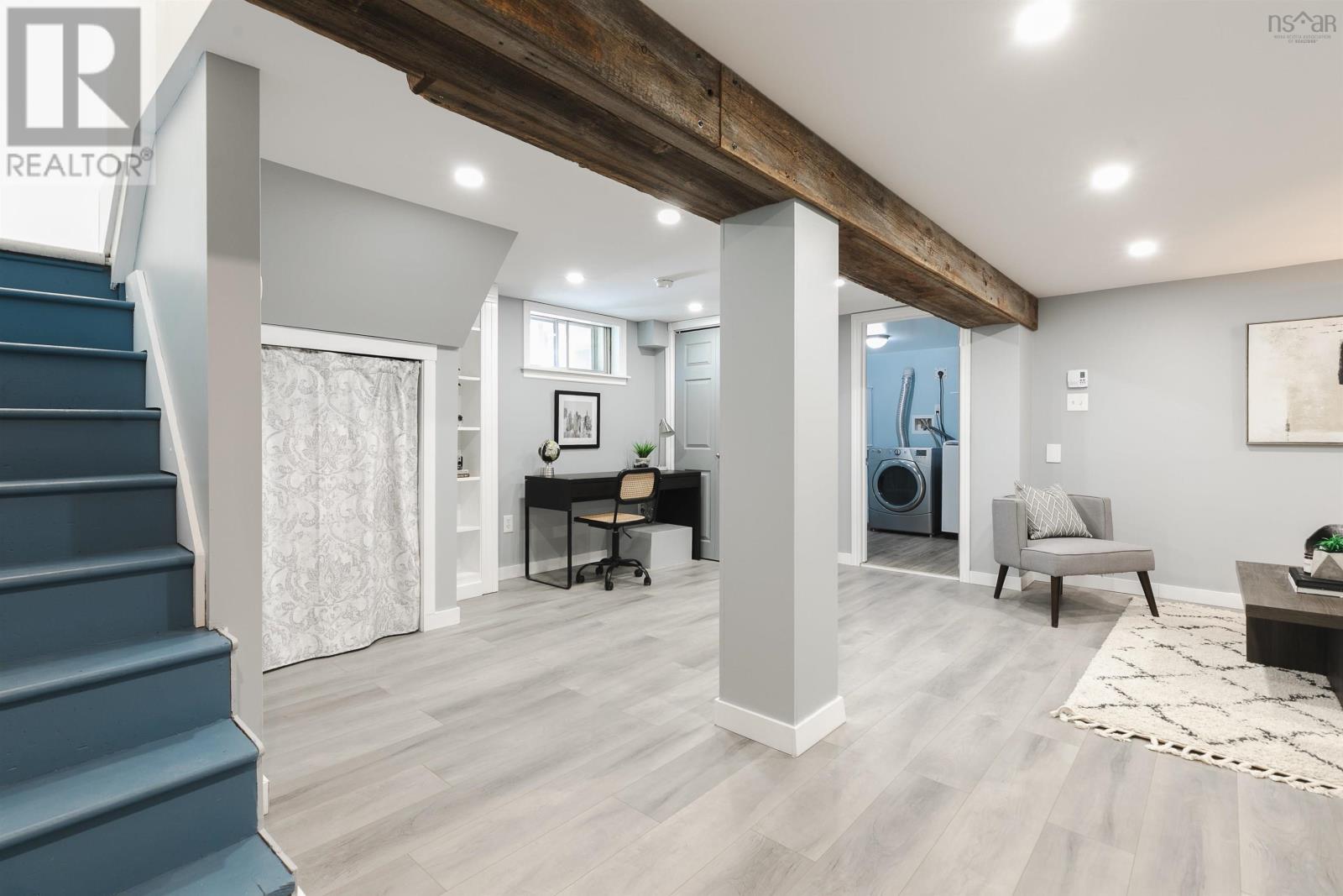 Property 31 of 44 of 12 Medford Street