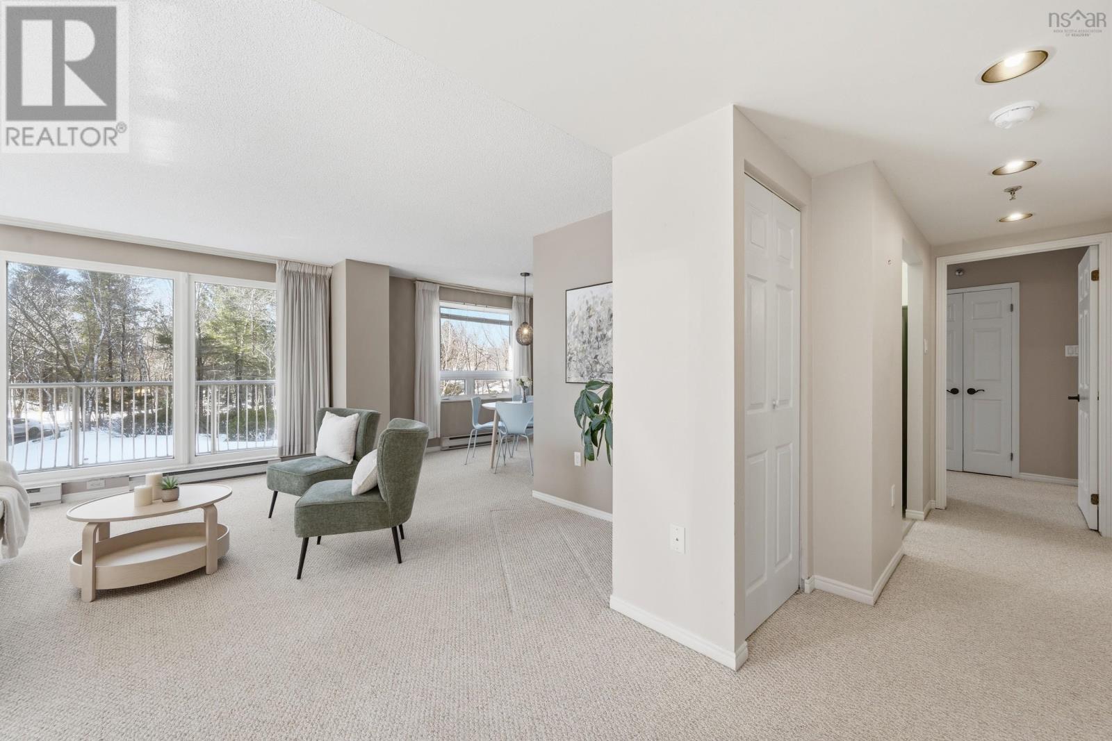 Property 11 of 48 of 208 30 Brookdale Crescent Crescent