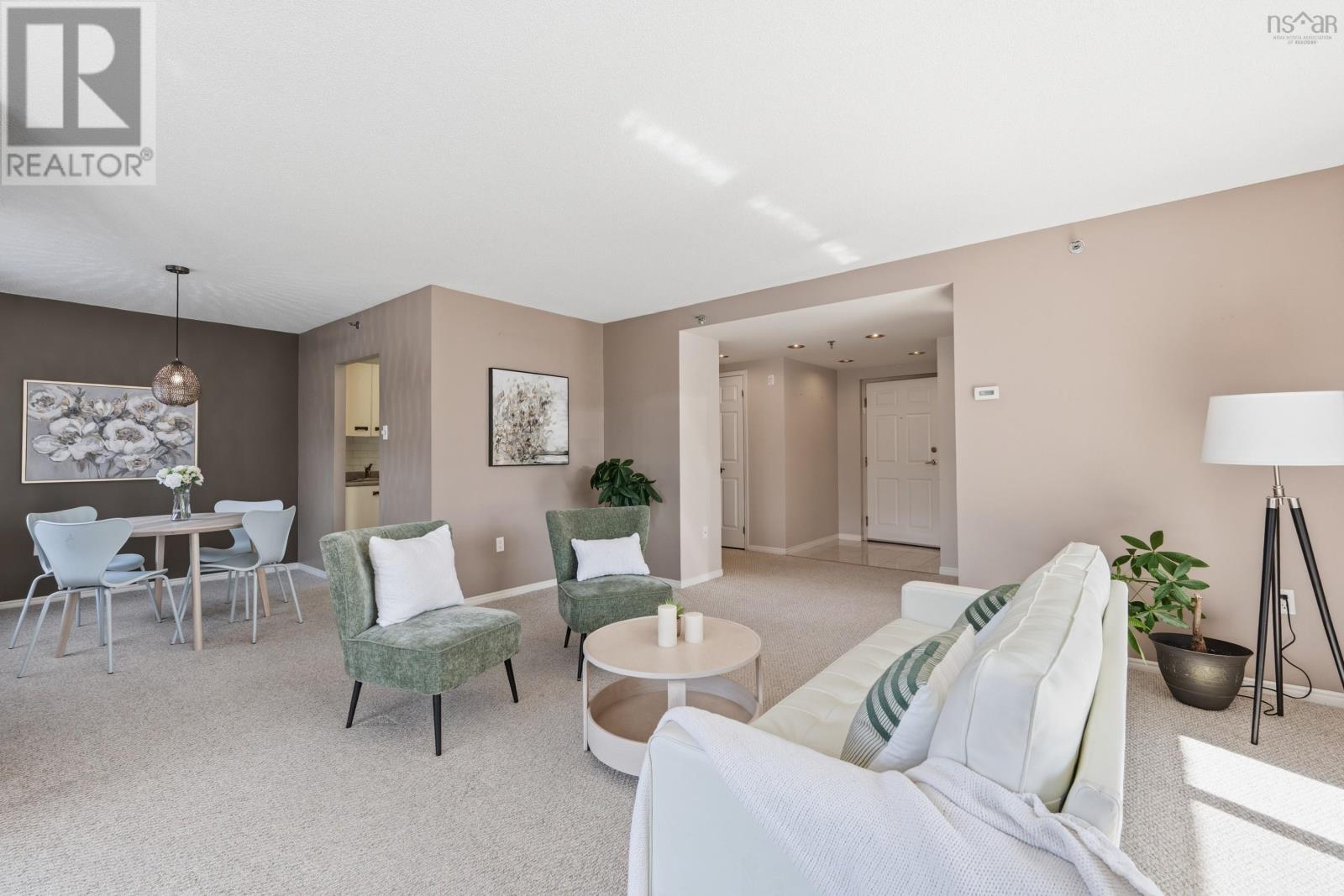 Property 12 of 48 of 208 30 Brookdale Crescent Crescent