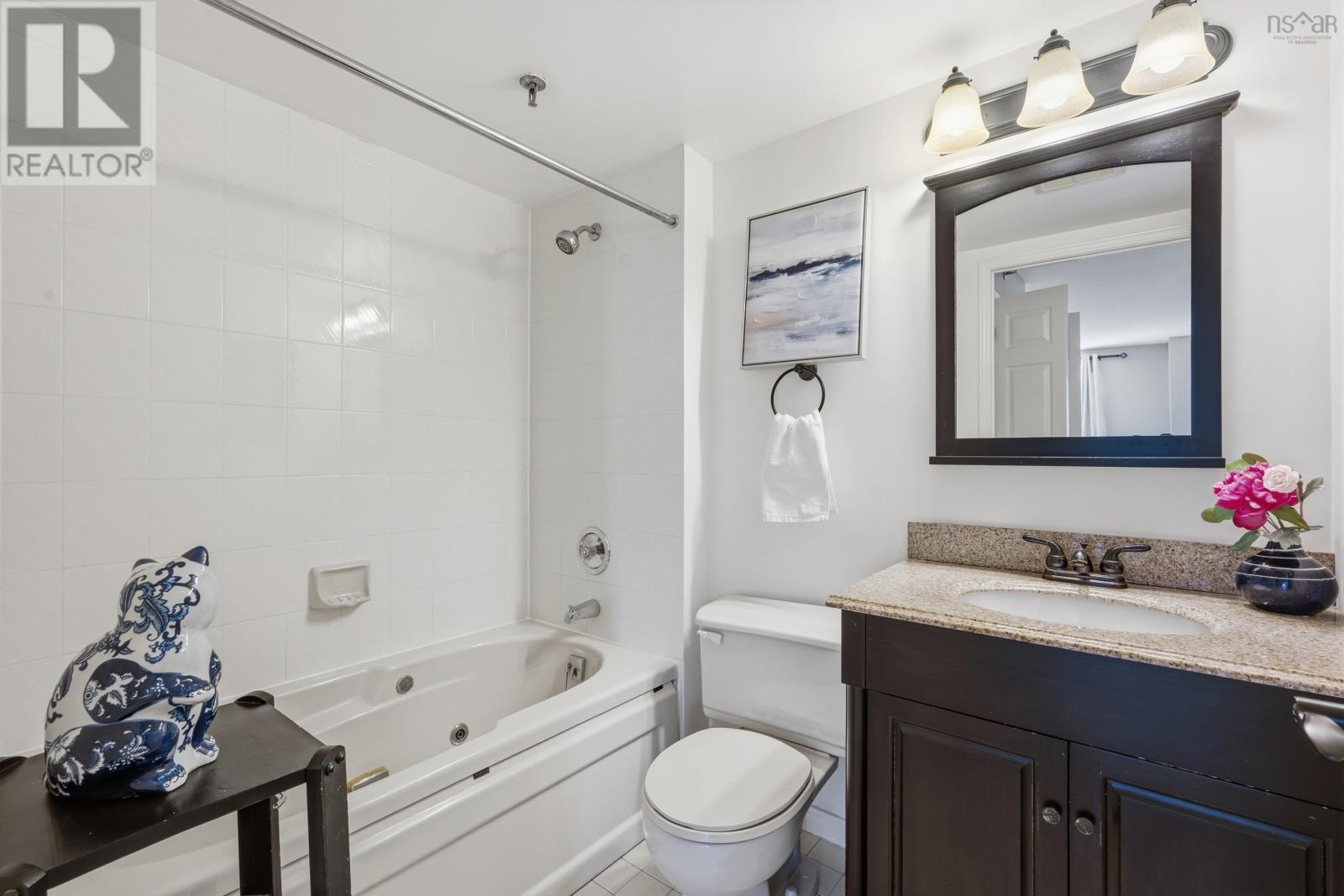 Property 25 of 48 of 208 30 Brookdale Crescent Crescent