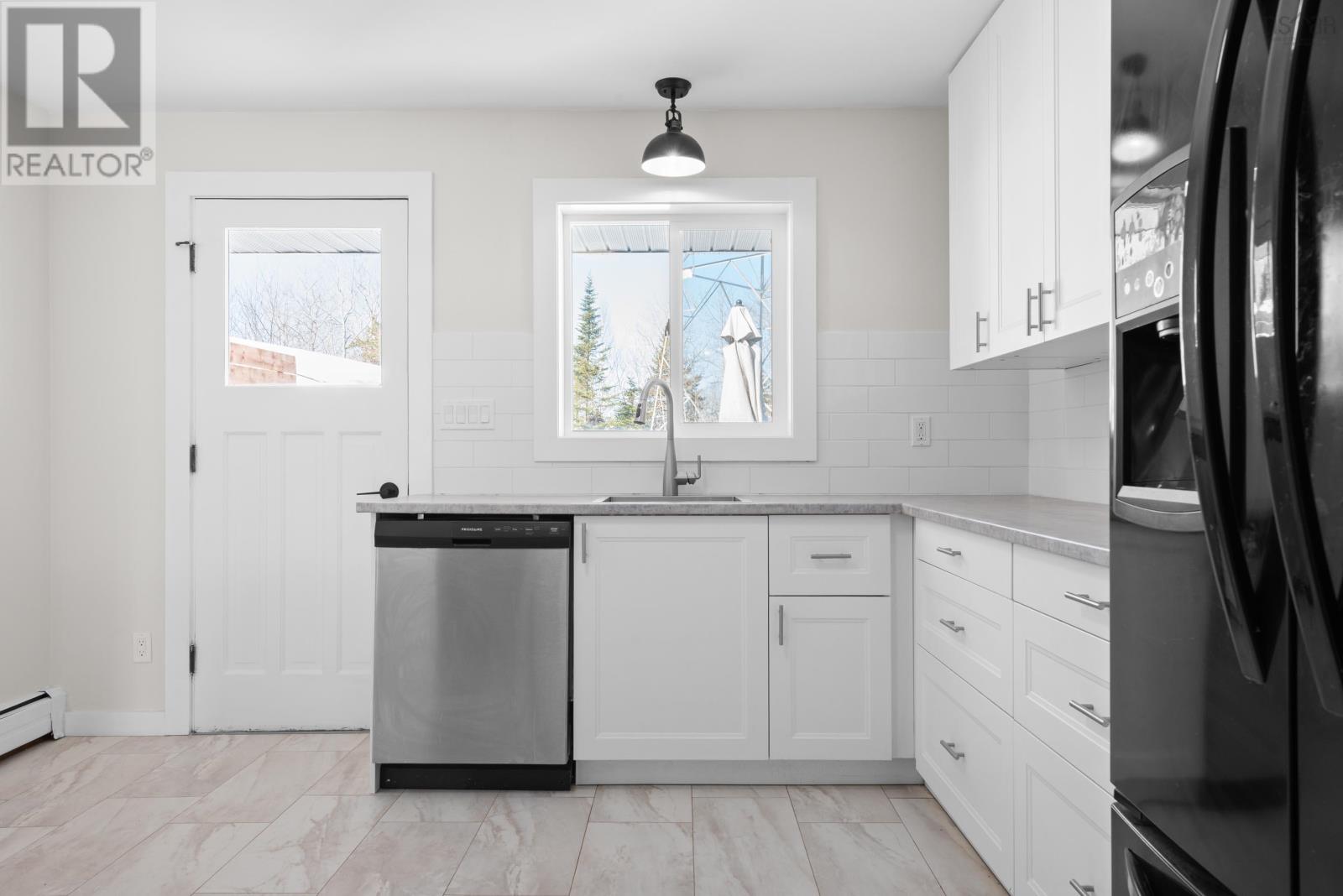 Property 10 of 26 of 346 Holland Road