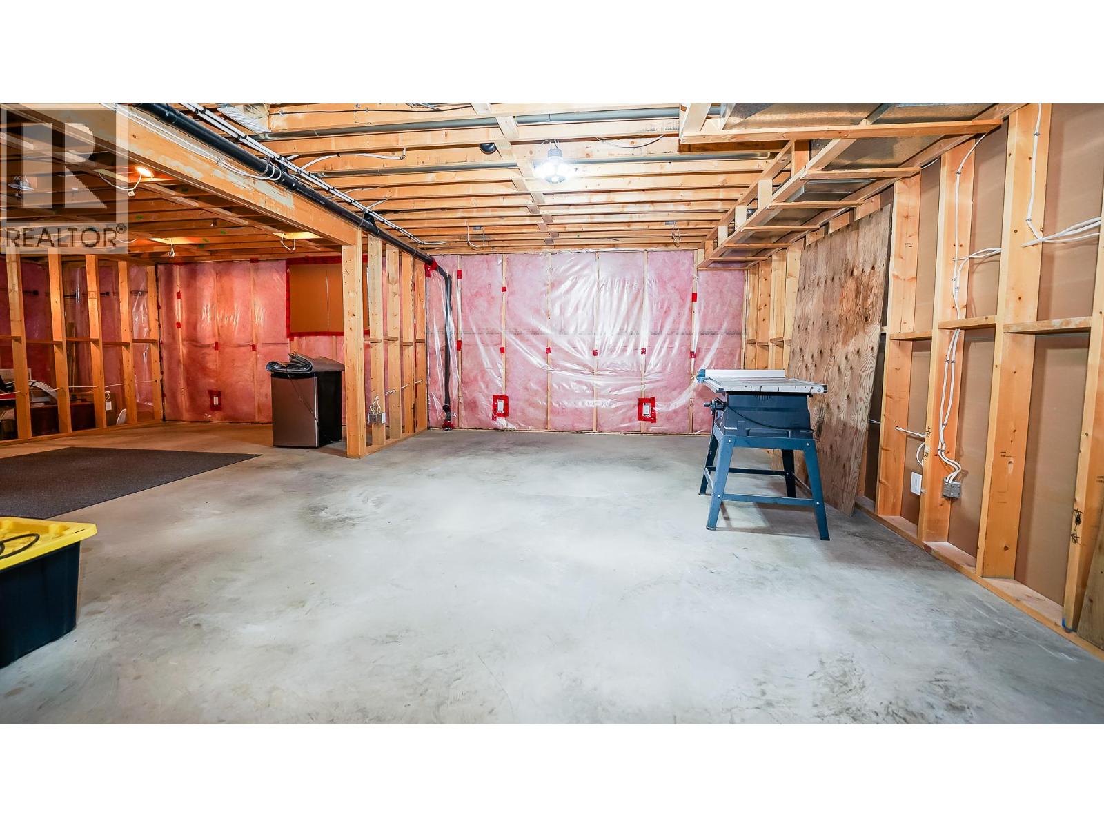 810 11 Street SE, Salmon Arm