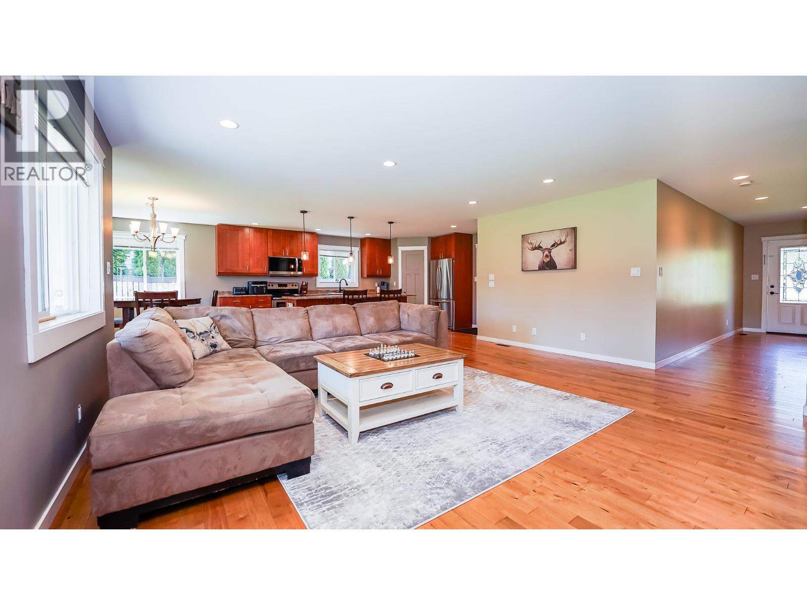 810 11 Street SE, Salmon Arm