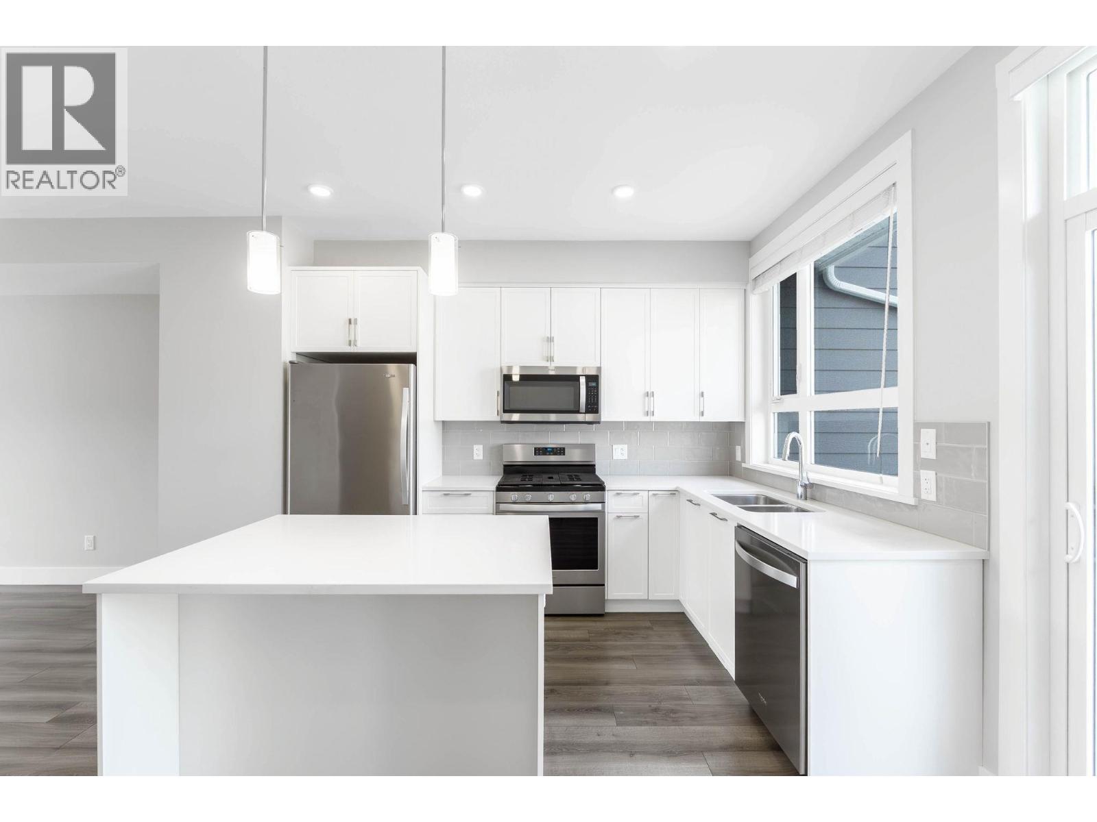 13098 Shoreline Way Unit# 60, Lake Country