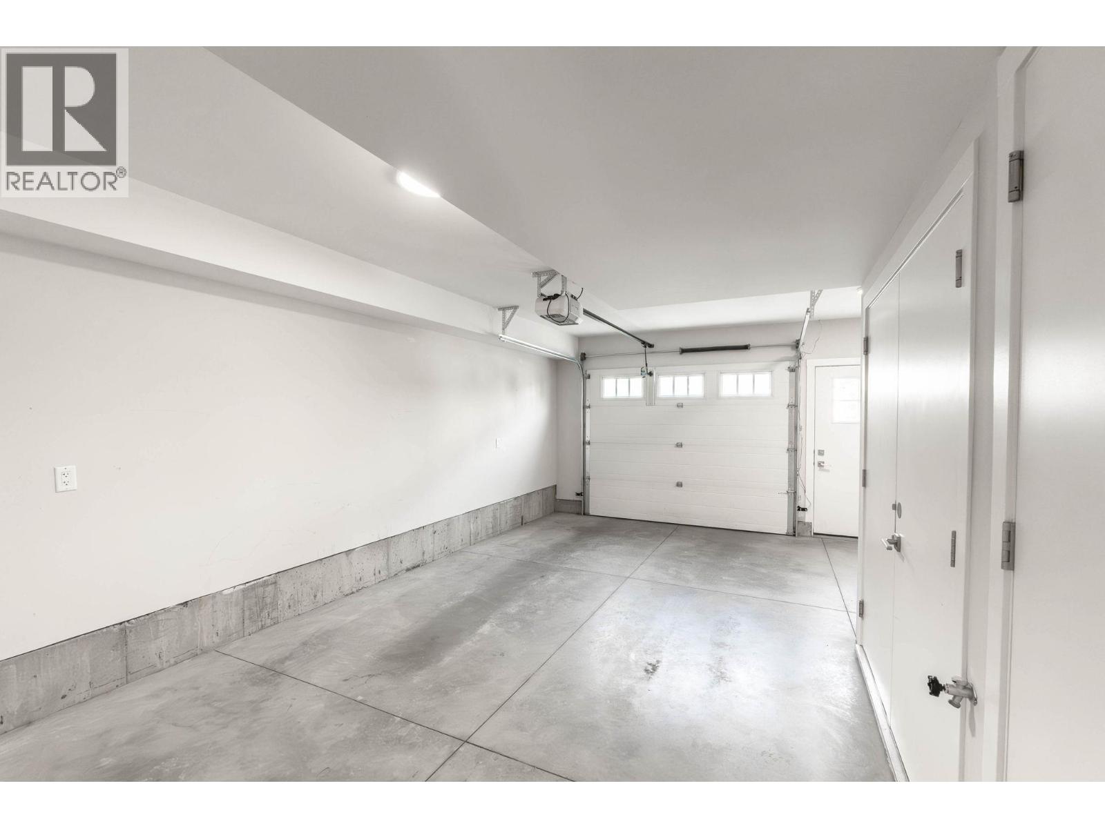 13098 Shoreline Way Unit# 60, Lake Country