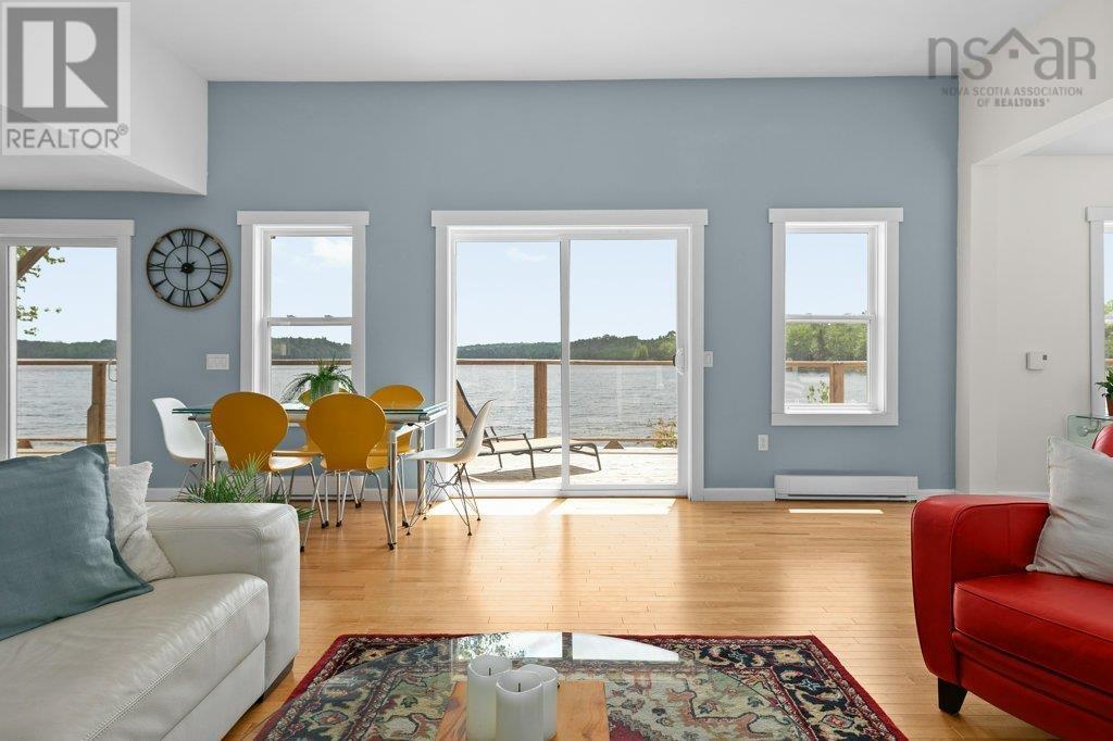 Property 11 of 39 of 170 Laura's Lane