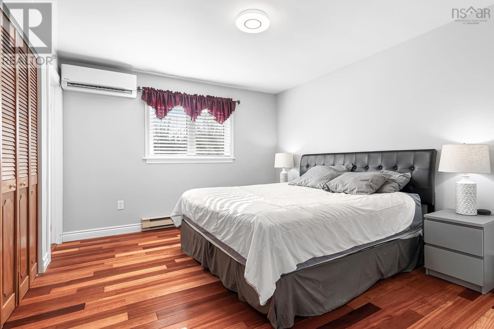 Property 15 of 38 of 35 Poplar Drive