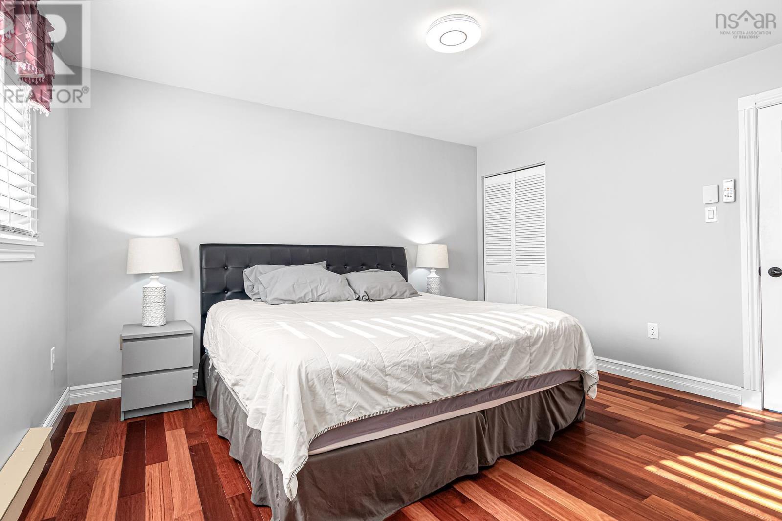 Property 17 of 38 of 35 Poplar Drive