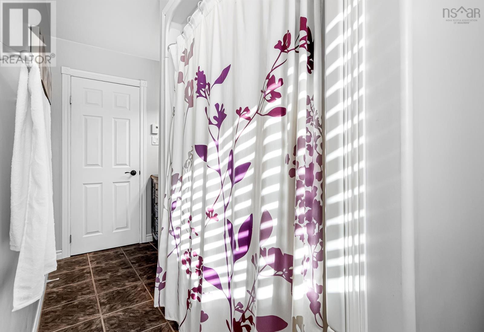 Property 20 of 38 of 35 Poplar Drive