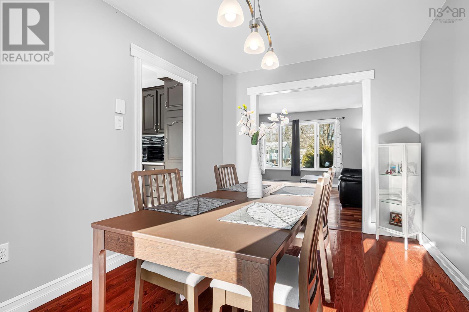 Property 8 of 38 of 35 Poplar Drive