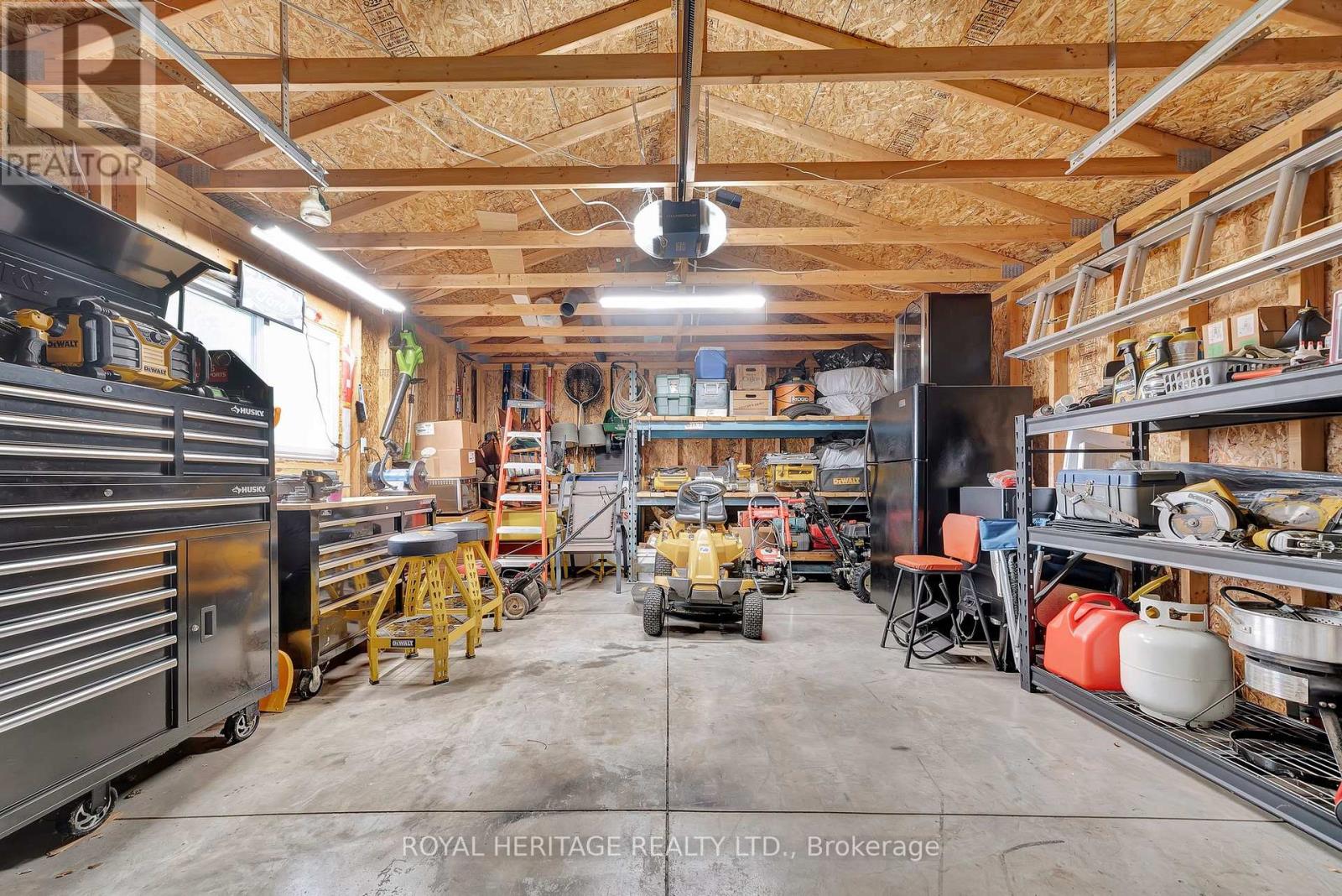 32 GLEN ROAD - 34