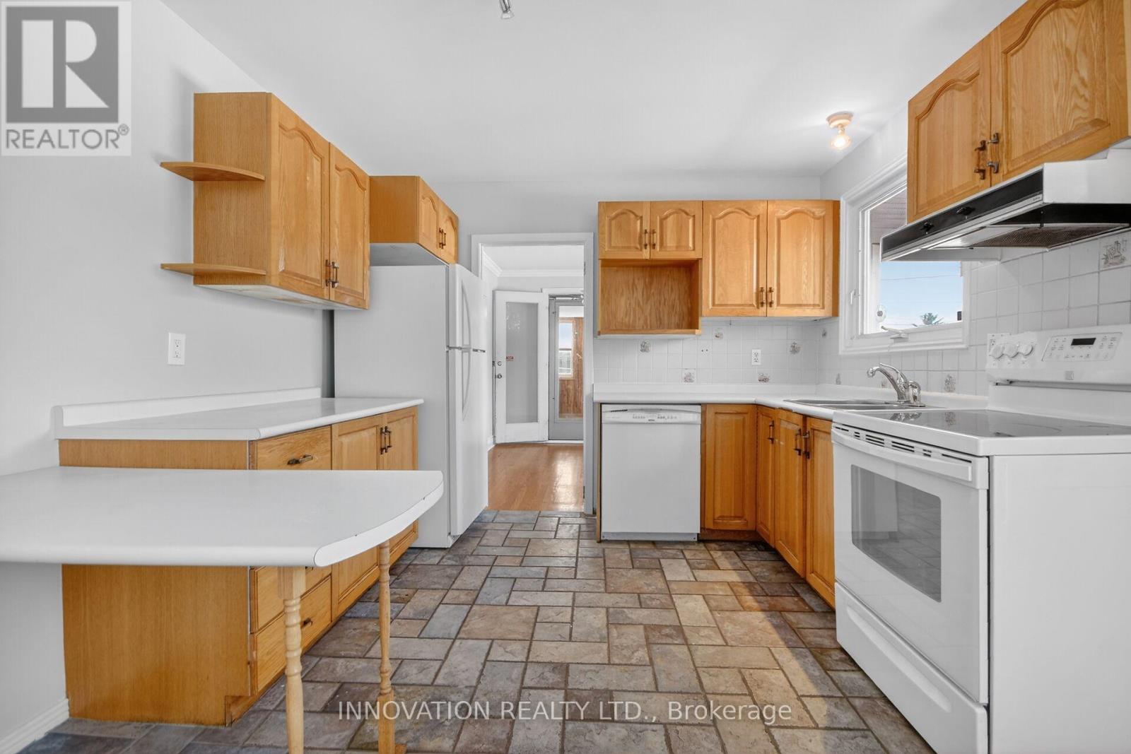 1951 GARFIELD AVENUE - 10