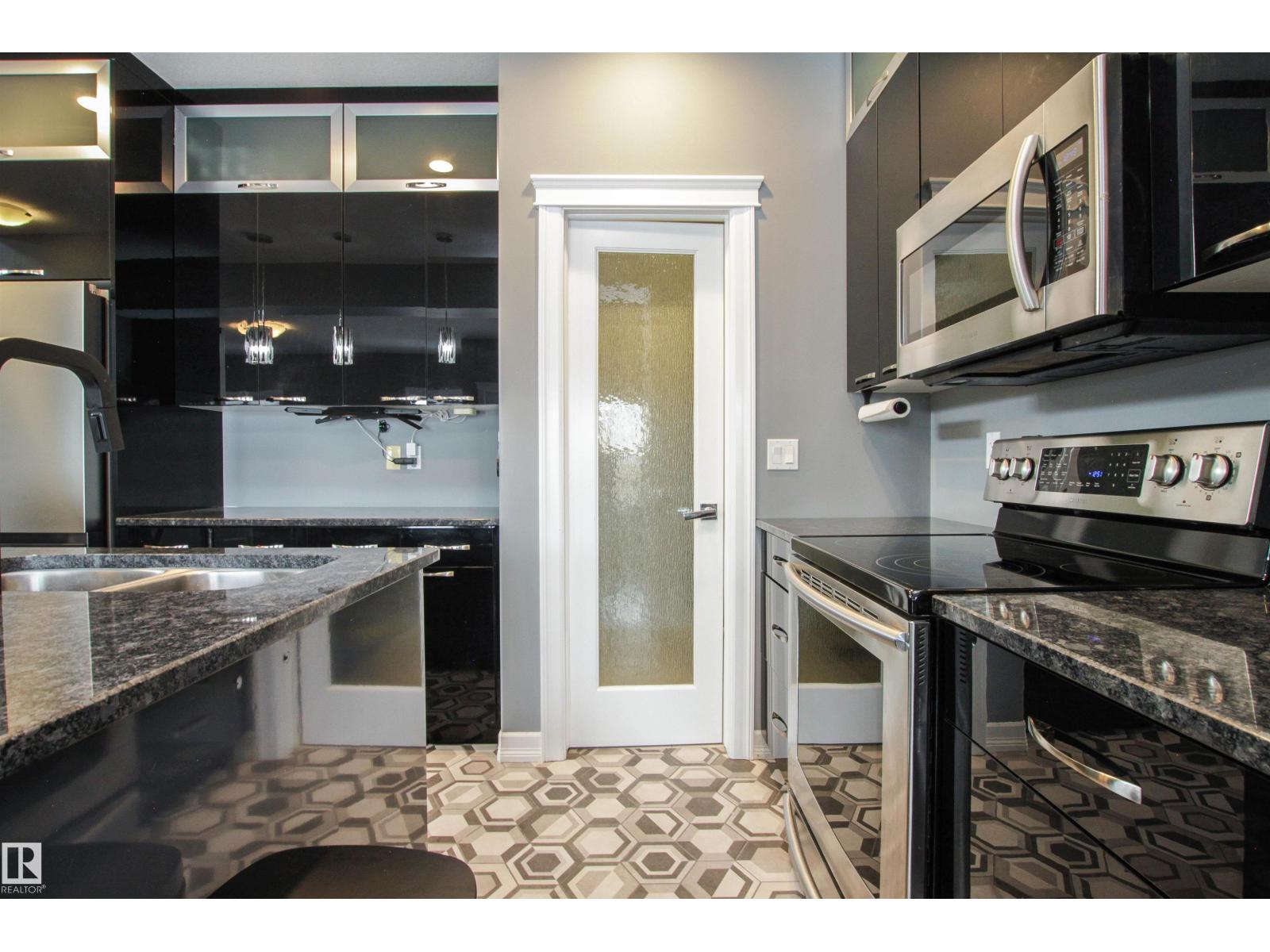 3334 HILTON CR NW - 13