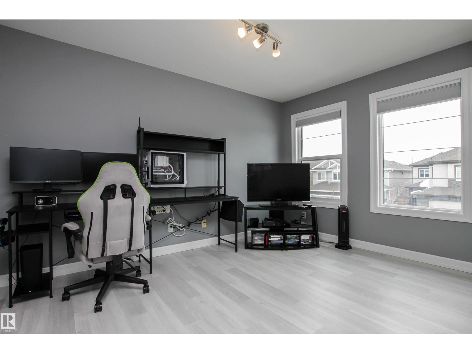 3334 HILTON CR NW - 28