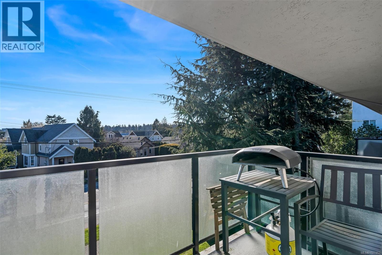 4 840 Craigflower Road, Esquimalt