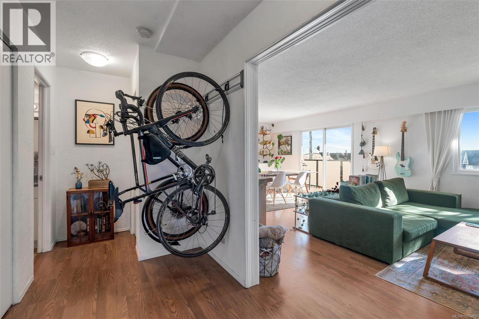 4 840 Craigflower Road, Esquimalt