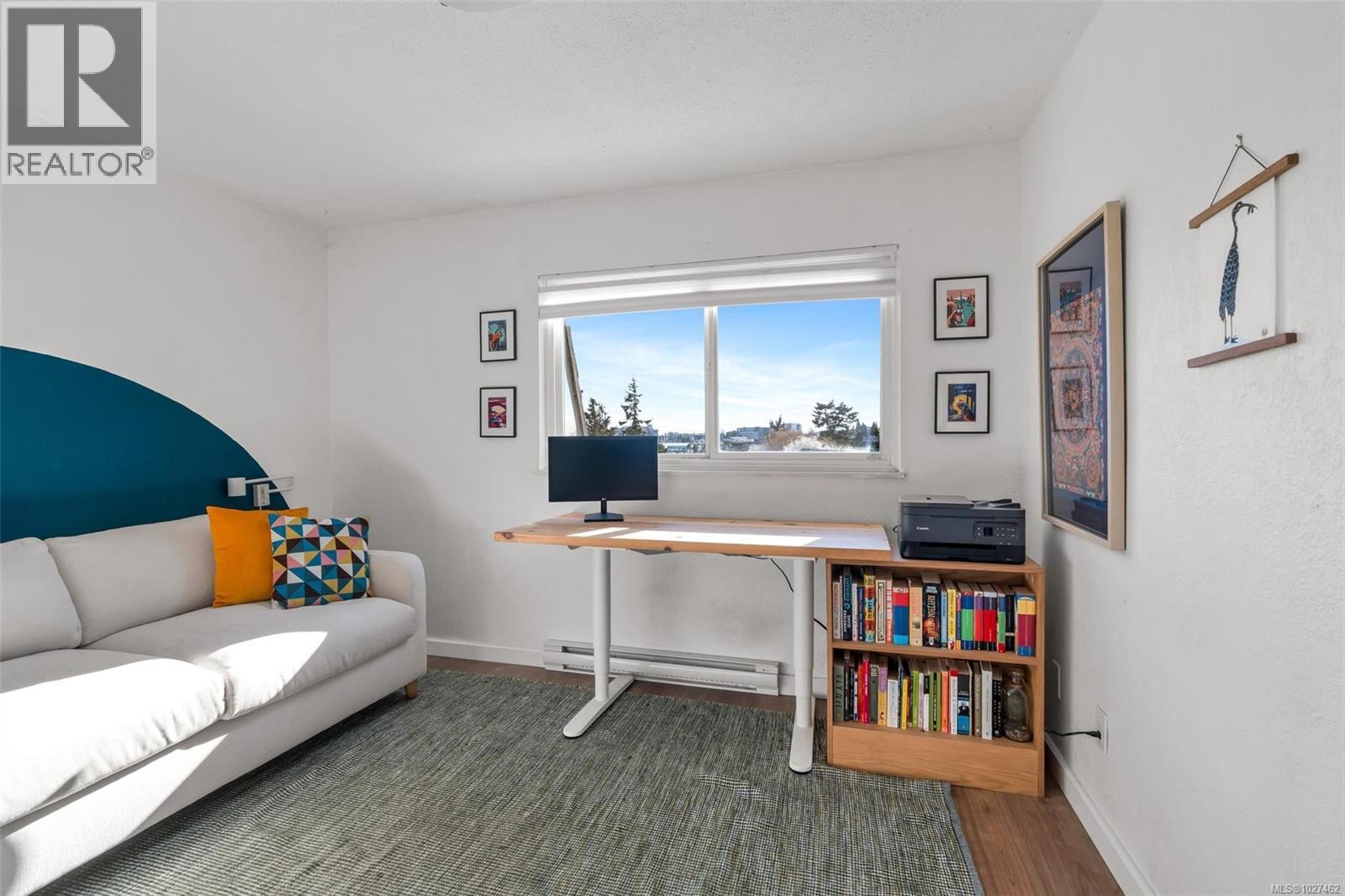 4 840 Craigflower Road, Esquimalt