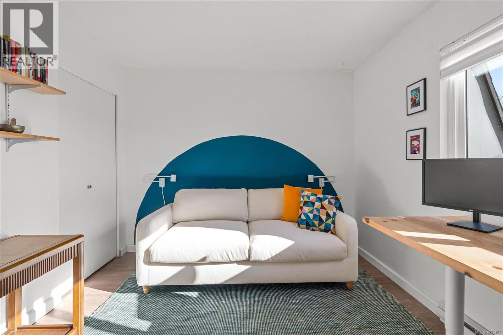 4 840 Craigflower Road, Esquimalt