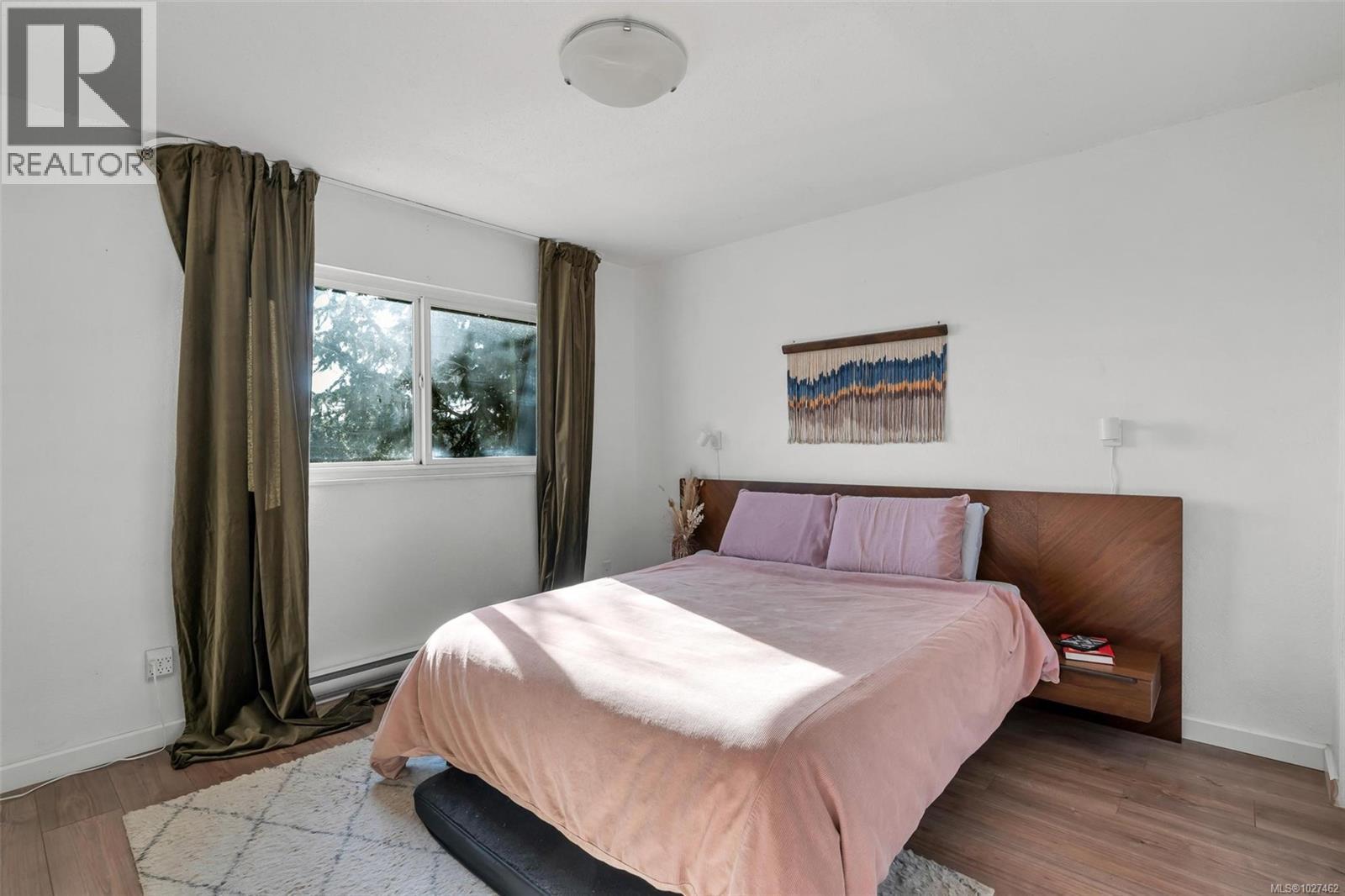 4 840 Craigflower Road, Esquimalt