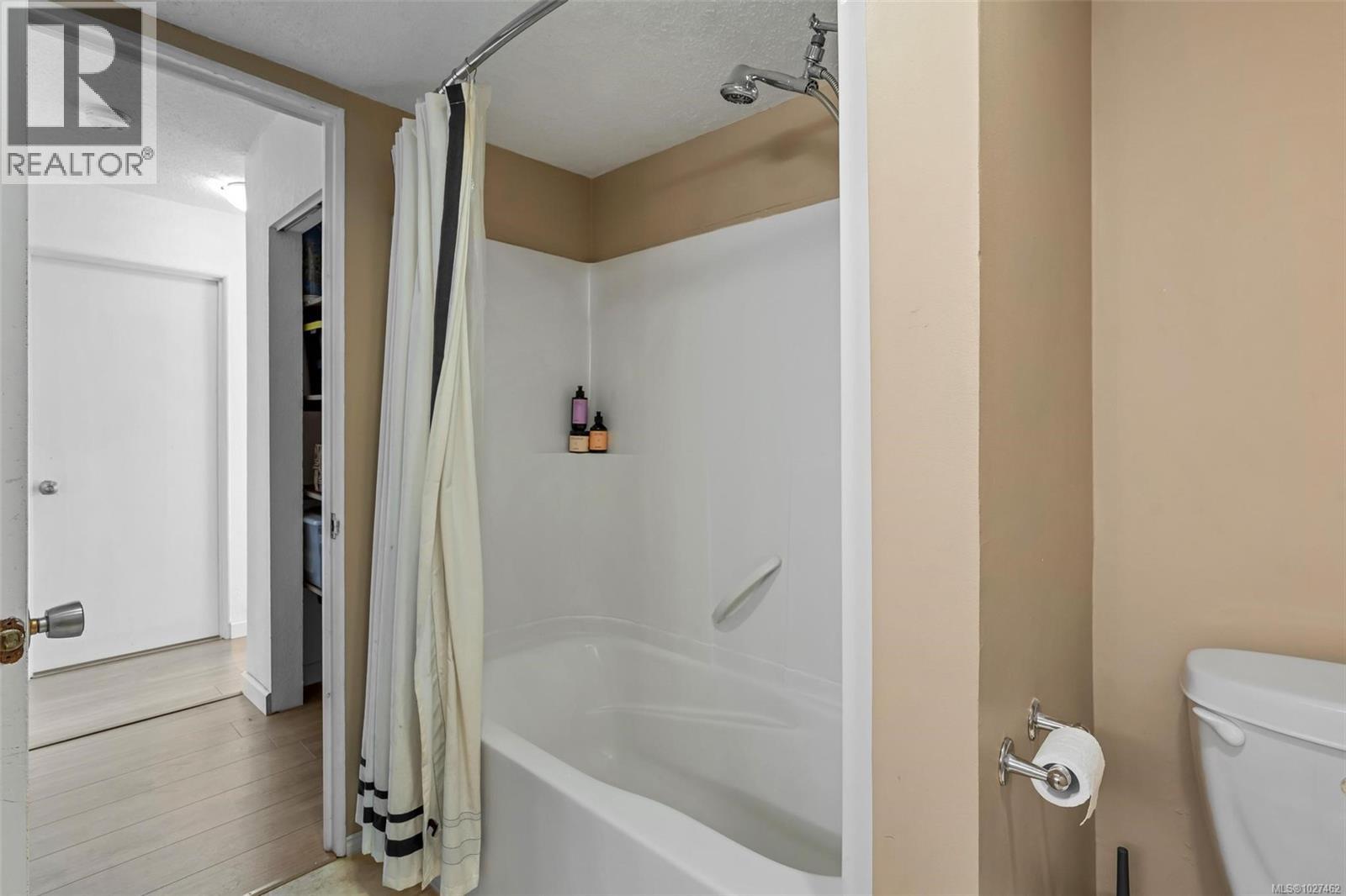 4 840 Craigflower Road, Esquimalt