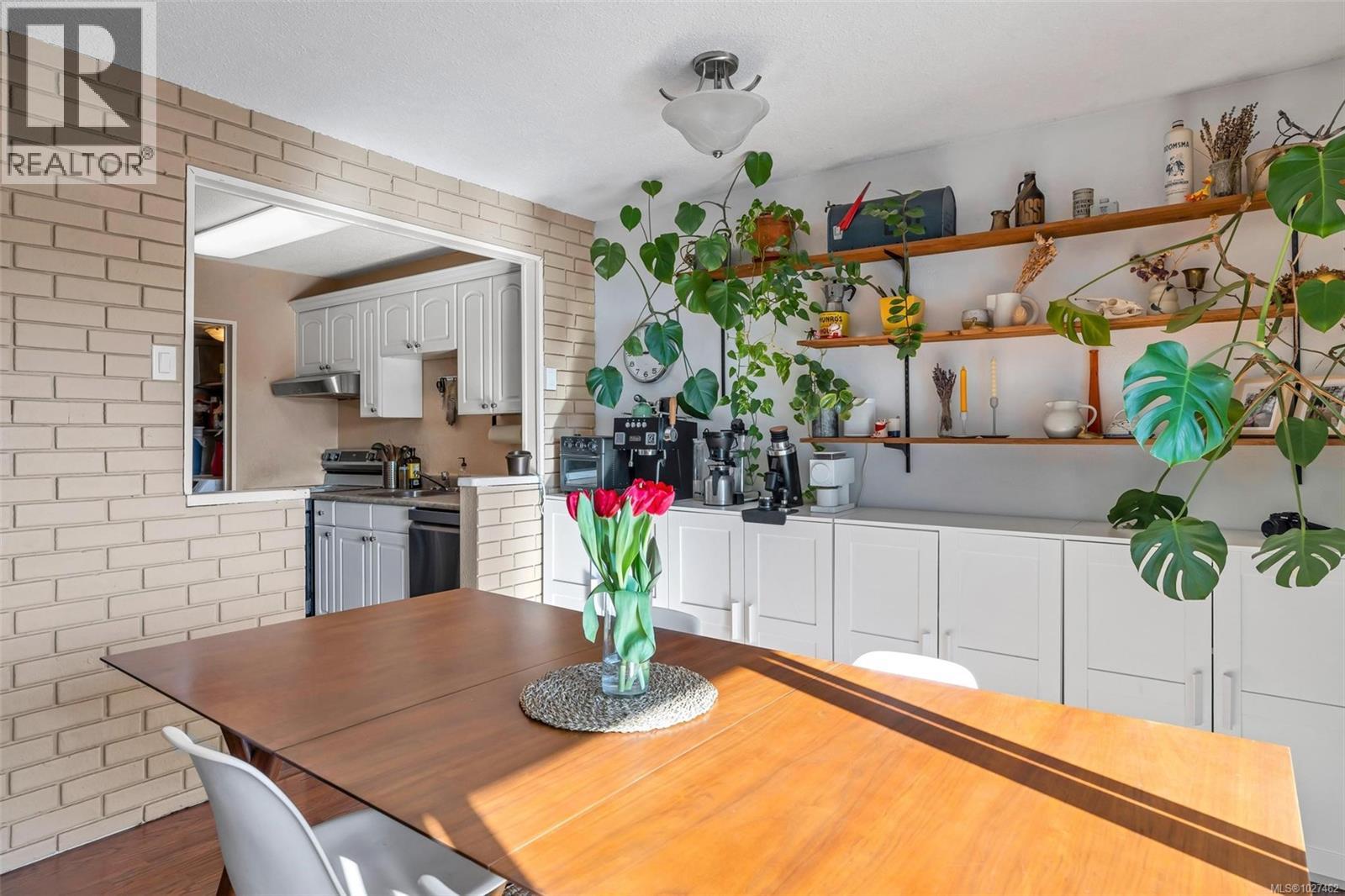 4 840 Craigflower Road, Esquimalt