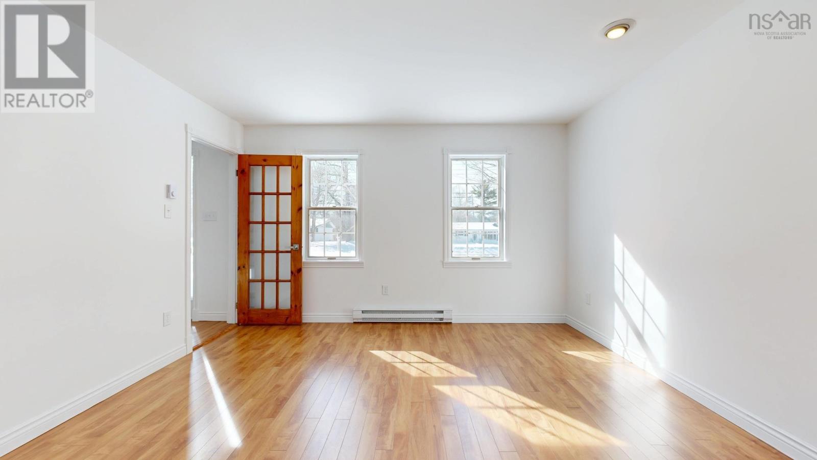 Property 8 of 42 of 1421 Princess Crescent