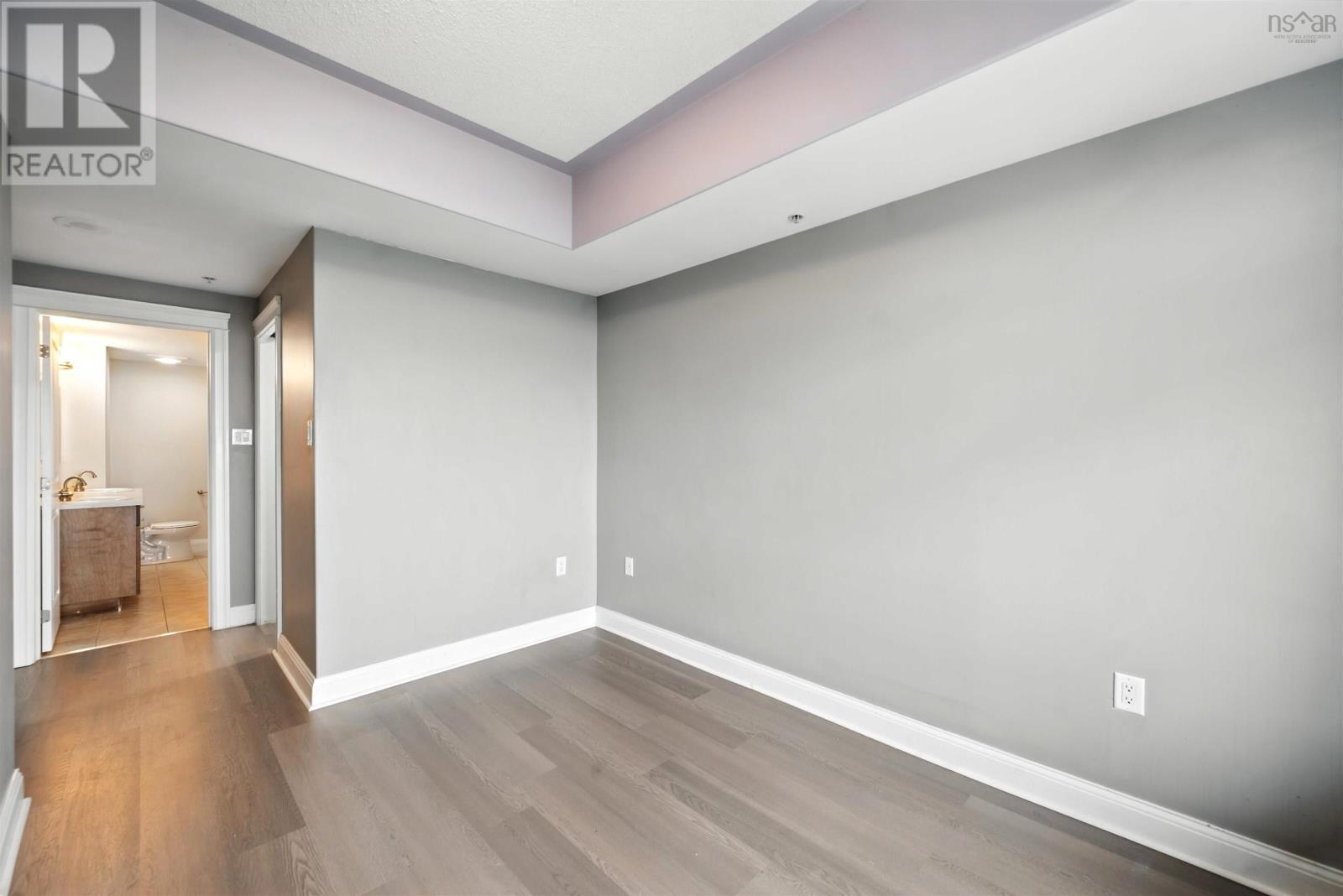 Property 27 of 34 of 703 60 Walter Havill Drive