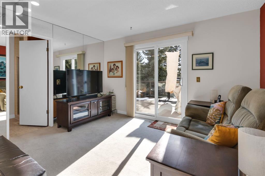 Single Family House Bi-level for Sale in  Coach Manor Rise SW Coach Hill Calgary 