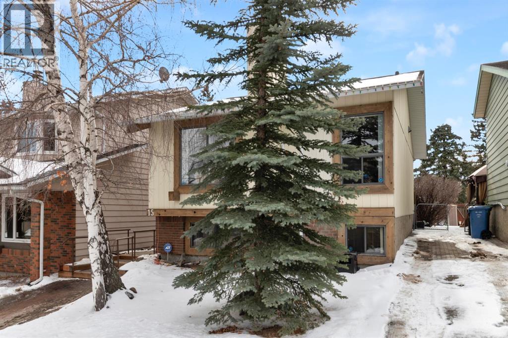 Single Family House Bi-level for Sale in  Coach Manor Rise SW Coach Hill Calgary 