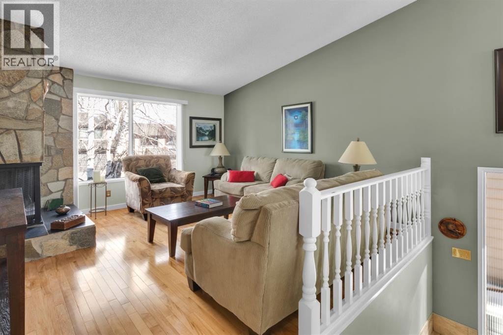 Single Family House Bi-level for Sale in  Coach Manor Rise SW Coach Hill Calgary 