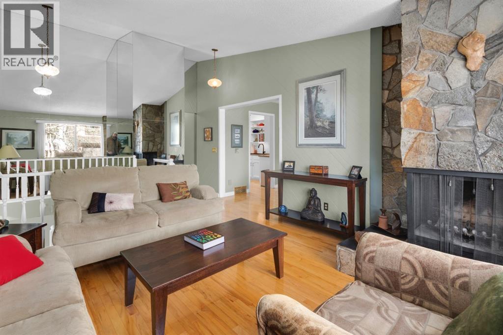 Single Family House Bi-level for Sale in  Coach Manor Rise SW Coach Hill Calgary 